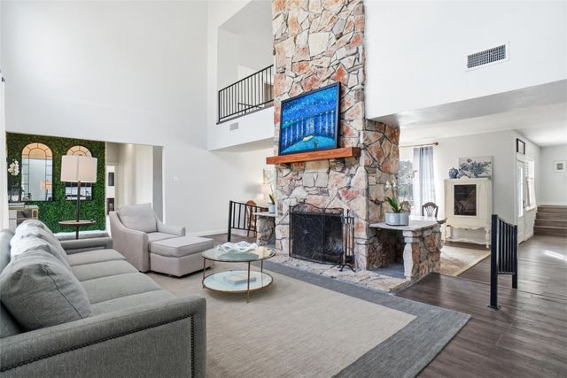 9501 Confederate Park Road, Lakeside, TX 76135