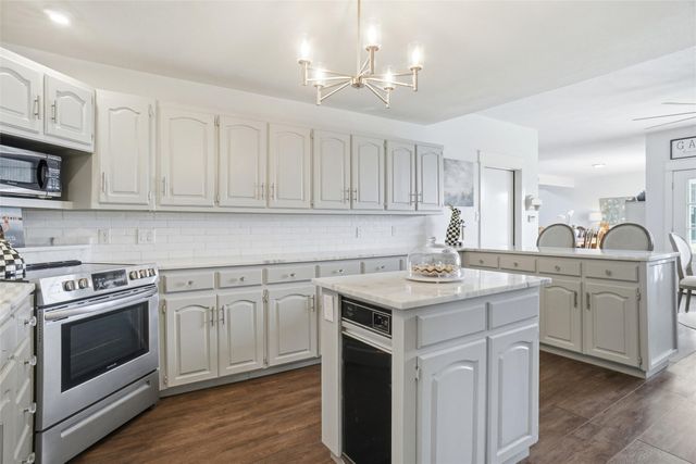 9501 Confederate Park Road, Lakeside, TX 76135