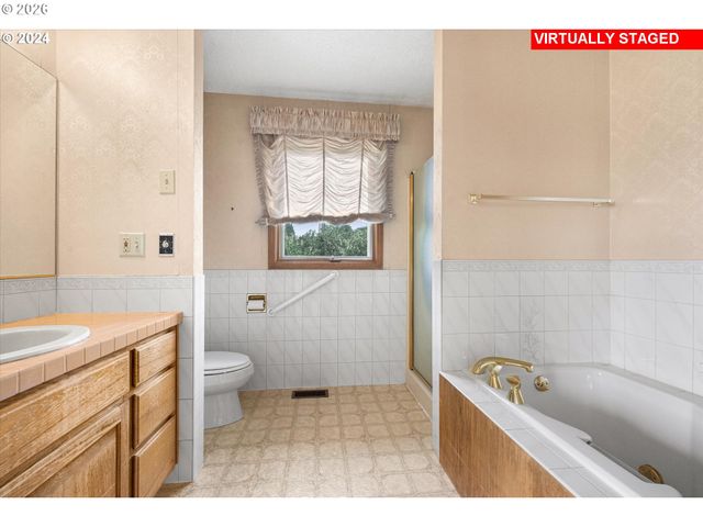 10755 Se 92ND Ave, Happy Valley, OR 97086