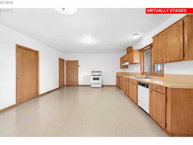 10755 Se 92ND Ave, Happy Valley, OR 97086