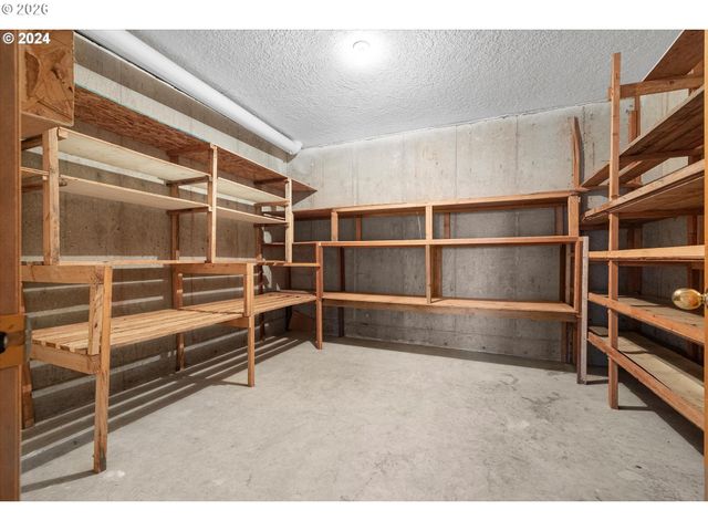 10755 Se 92ND Ave, Happy Valley, OR 97086