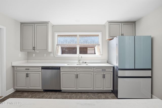 125 Brackish Place, Ocean Springs, MS 39564