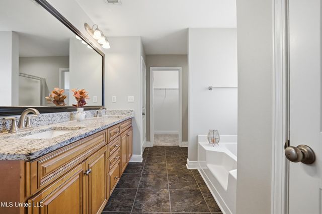 125 Brackish Place, Ocean Springs, MS 39564