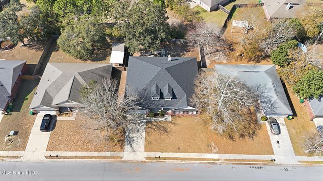 125 Brackish Place, Ocean Springs, MS 39564