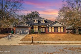 125 Brackish Place, Ocean Springs, MS 39564