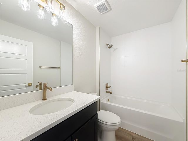 5210 E FORT KING STREET, Ocala, FL 34471