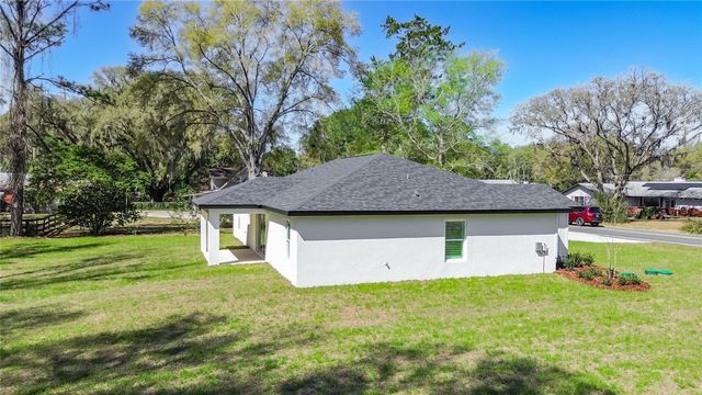 5210 E FORT KING STREET, Ocala, FL 34471