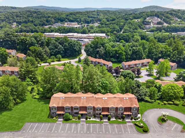 9 Maple Crest Drive, Peekskill, NY 10566