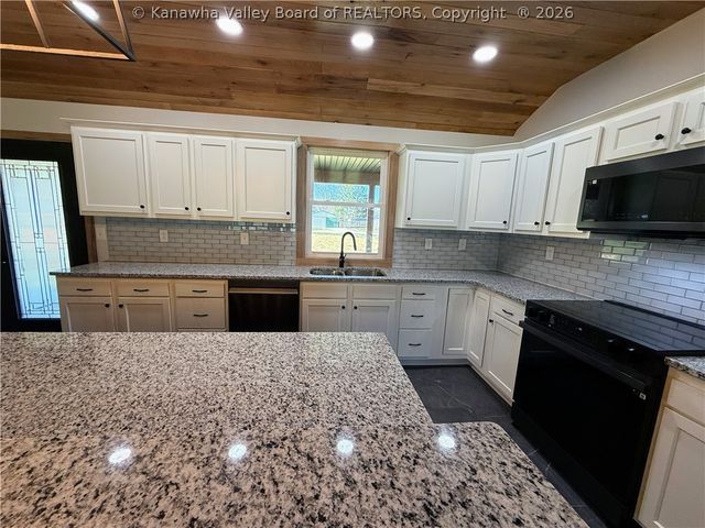 5 Omega Drive, New Haven, WV 25265