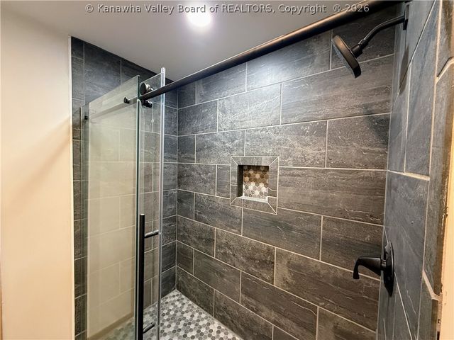 5 Omega Drive, New Haven, WV 25265