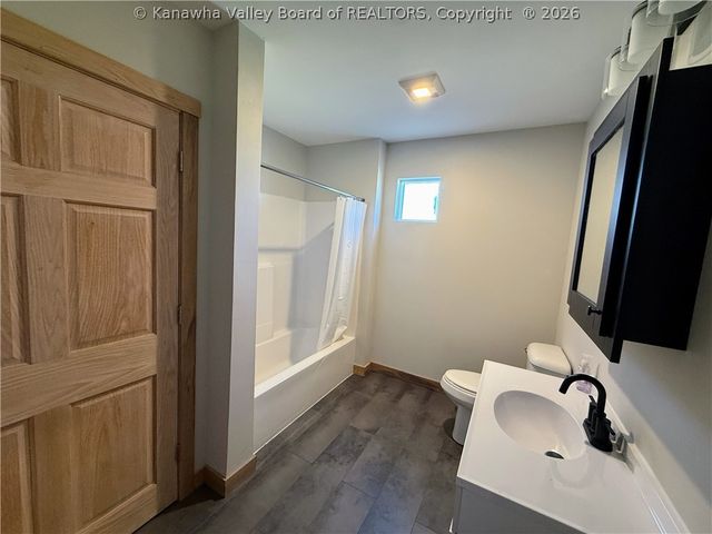 5 Omega Drive, New Haven, WV 25265