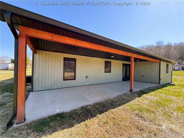 5 Omega Drive, New Haven, WV 25265