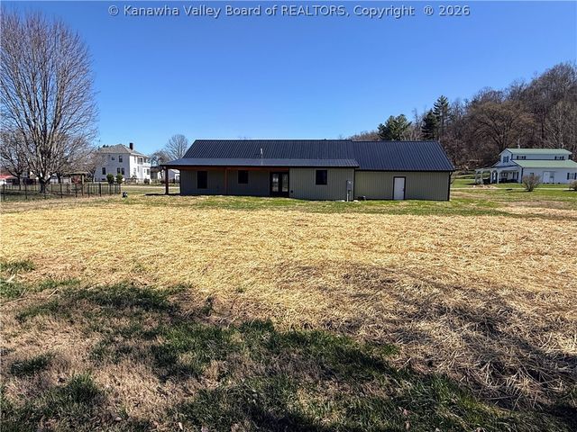 5 Omega Drive, New Haven, WV 25265