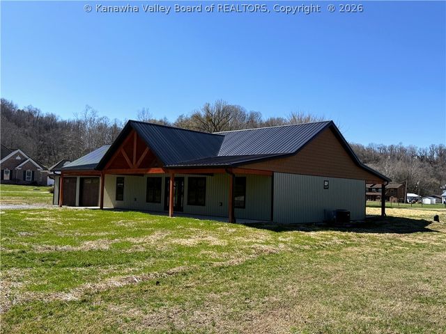 5 Omega Drive, New Haven, WV 25265