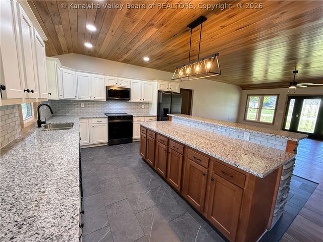 5 Omega Drive, New Haven, WV 25265