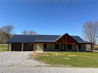 5 Omega Drive, New Haven, WV 25265