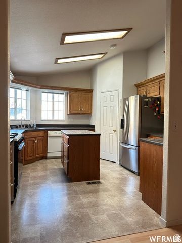 2103 S MOUNTAIN VISTA LN, Provo, UT 84606