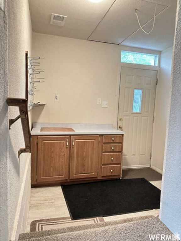 Image 16 of property listing at 2103 S MOUNTAIN VISTA LN, Provo, UT 84606