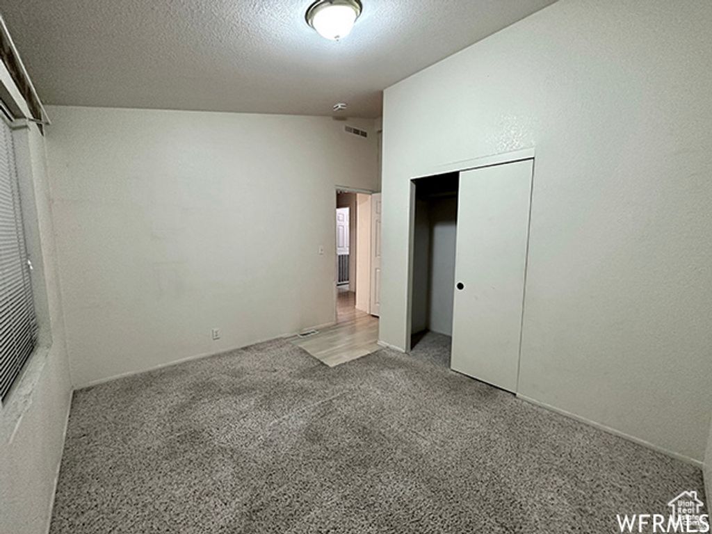 Image 18 of property listing at 2103 S MOUNTAIN VISTA LN, Provo, UT 84606