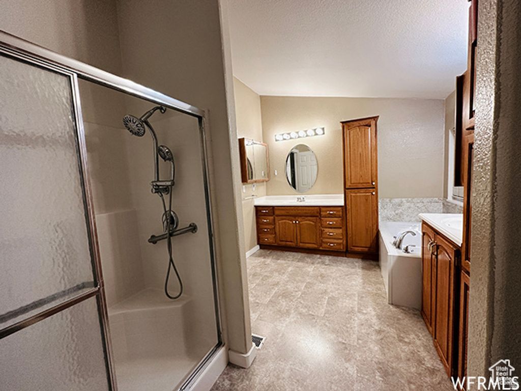 Image 25 of property listing at 2103 S MOUNTAIN VISTA LN, Provo, UT 84606