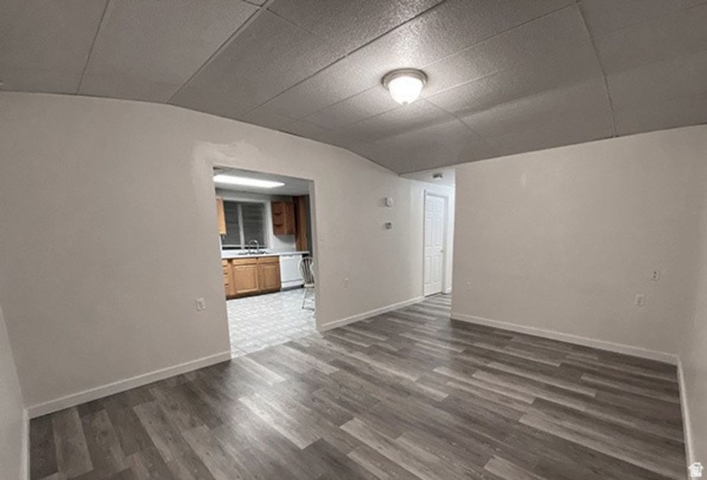 Image 40 of property listing at 2103 S MOUNTAIN VISTA LN, Provo, UT 84606