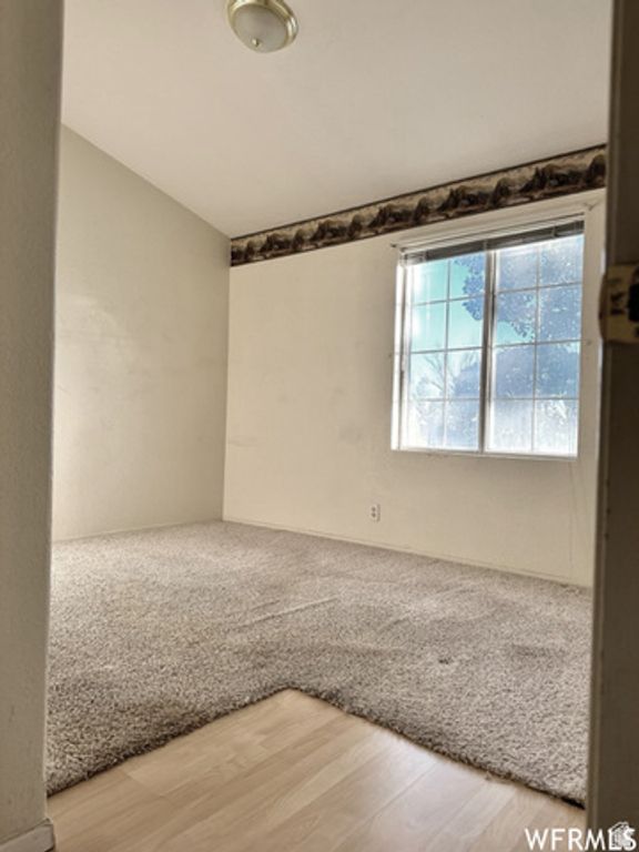 Image 42 of property listing at 2103 S MOUNTAIN VISTA LN, Provo, UT 84606