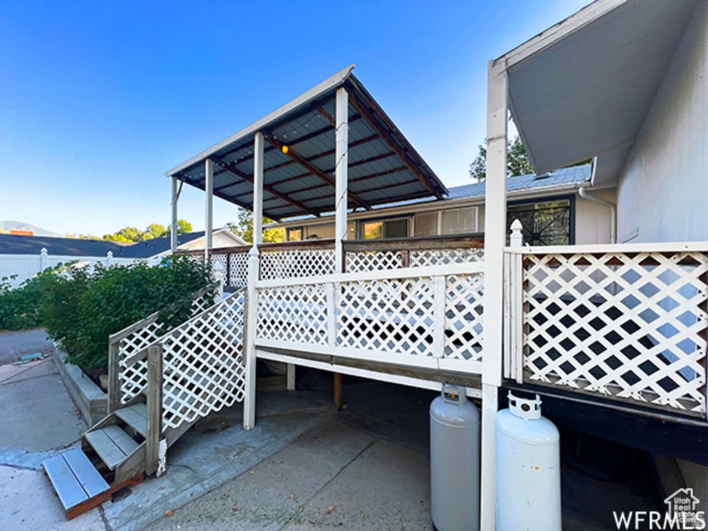 Image 55 of property listing at 2103 S MOUNTAIN VISTA LN, Provo, UT 84606