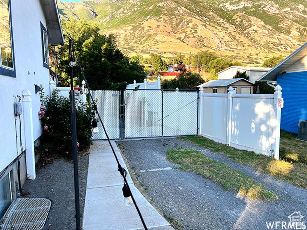 Image 59 of property listing at 2103 S MOUNTAIN VISTA LN, Provo, UT 84606