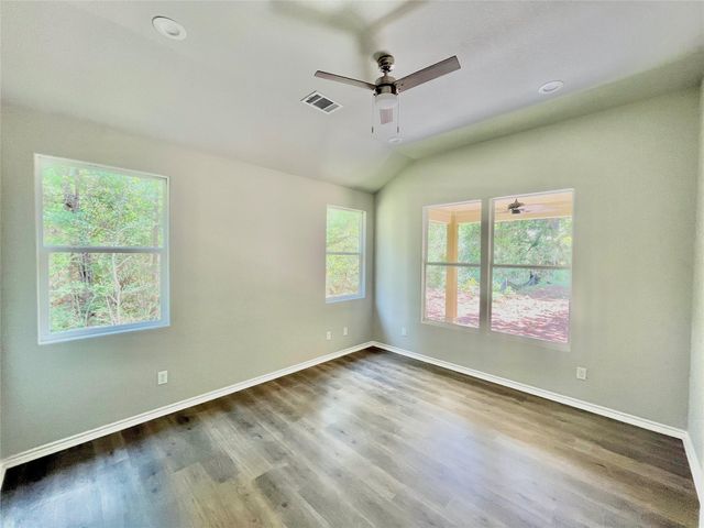 386 B Tahitian DR, Bastrop, TX 78602