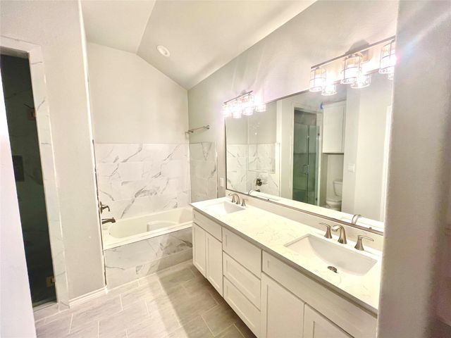 386 B Tahitian DR, Bastrop, TX 78602