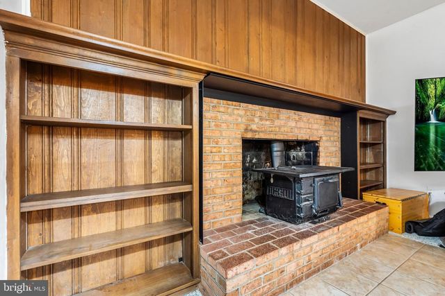 8601 BUCKBOARD DR, Alexandria, VA 22308