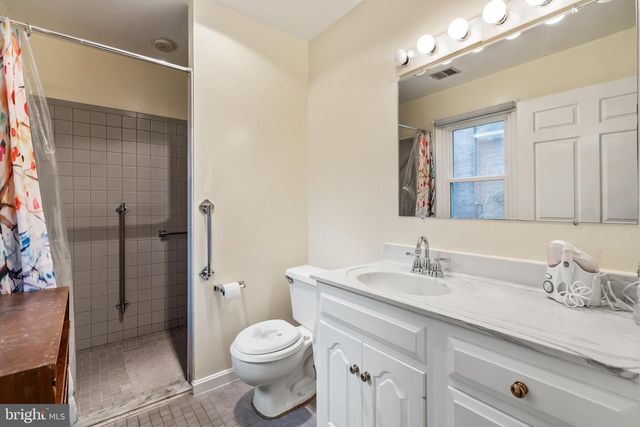 8601 BUCKBOARD DR, Alexandria, VA 22308