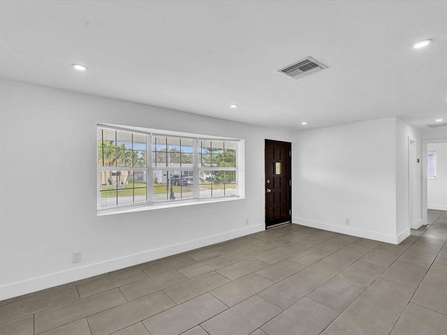 5710 SW 54th Court, Davie, FL 33314
