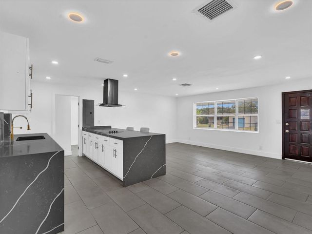 5710 SW 54th Court, Davie, FL 33314