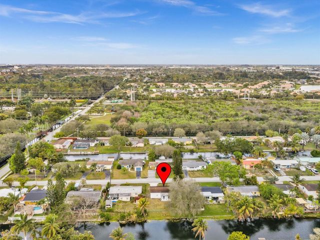 5710 SW 54th Court, Davie, FL 33314