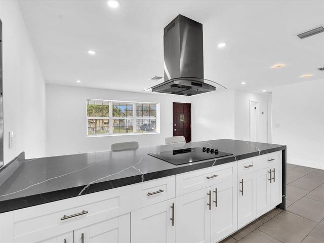 5710 SW 54th Court, Davie, FL 33314