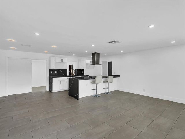 5710 SW 54th Court, Davie, FL 33314