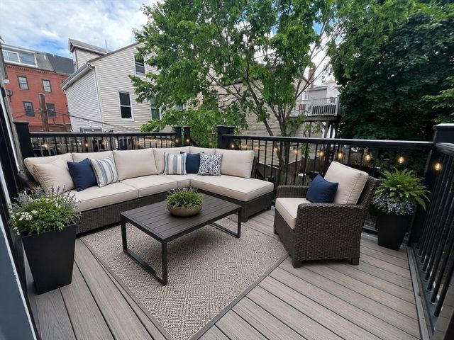 164 Dorchester St 1, Boston, MA 02127