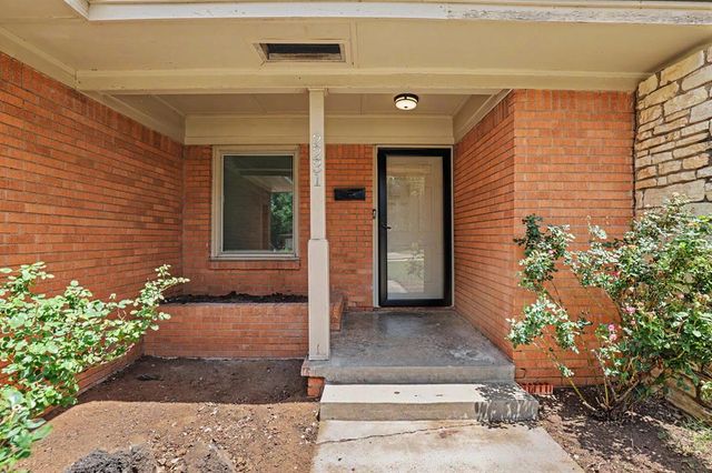2231 W Britton Road, The Village, OK 73120