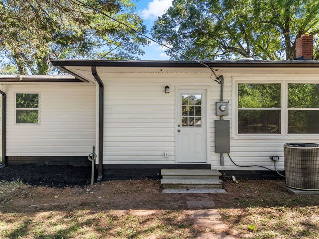 255 Hazelwood Avenue, Spartanburg, SC 29302