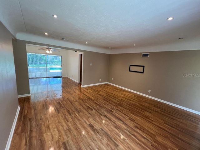 12928 N OREGON AVE, Tampa, FL 33612