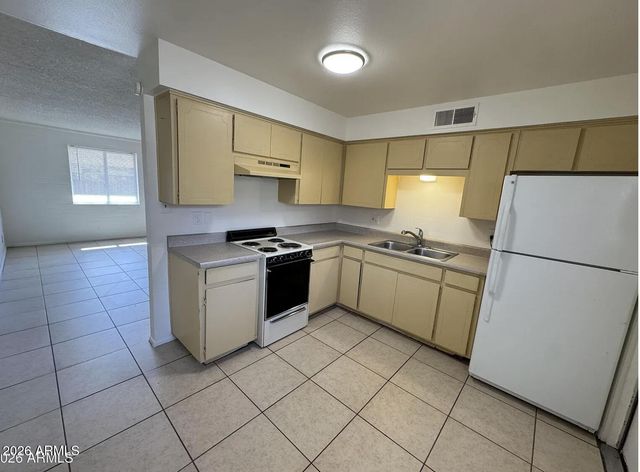 10831 N 18TH Avenue 1, Phoenix, AZ 85029