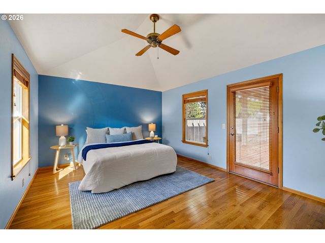 2990 GILHAM Rd, Eugene, OR 97408