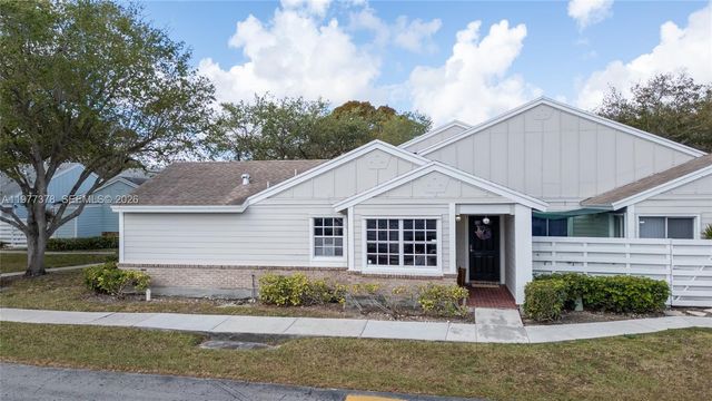 13753 SW 149th Cir Ln 3-44, Miami, FL 33186