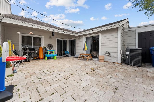 13753 SW 149th Cir Ln 3-44, Miami, FL 33186