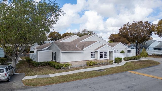 13753 SW 149th Cir Ln 3-44, Miami, FL 33186