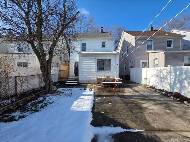 89-25 238th Street, Bellerose, NY 11426