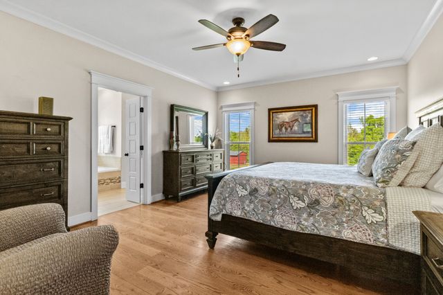 9043 Cross Plains Rd, White House, TN 37188