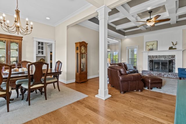 9043 Cross Plains Rd, White House, TN 37188