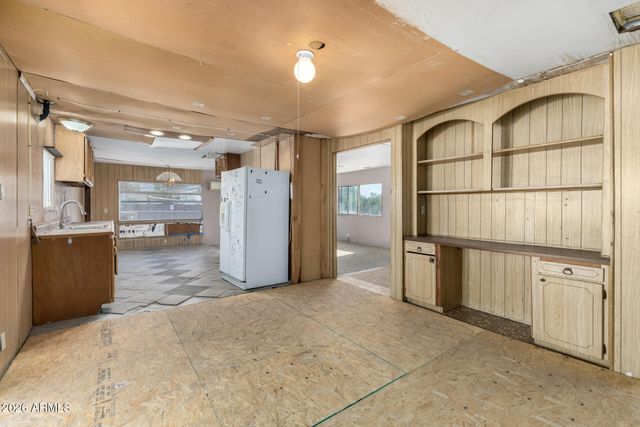 456 S LAWSON Drive, Apache Junction, AZ 85120